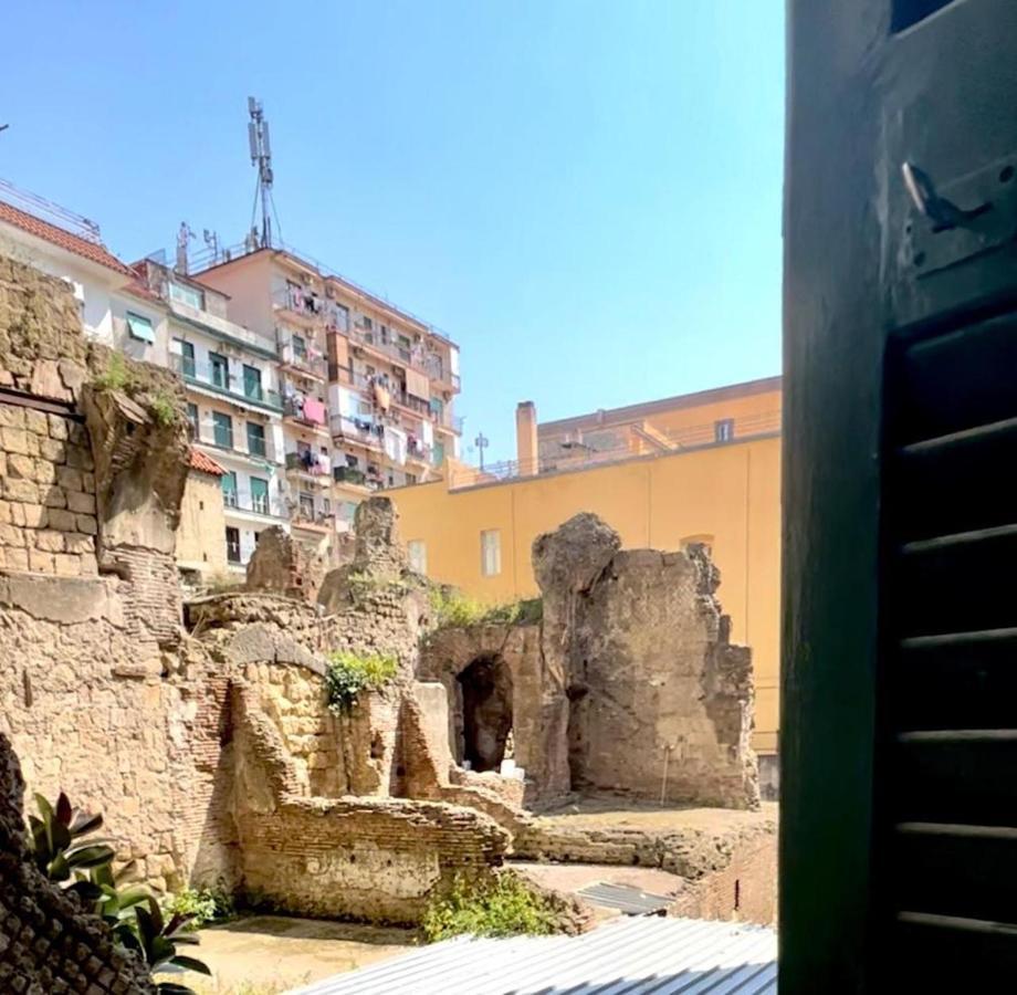 Ferienwohnung Napoli Centro, A Windows On The Monuments Exterior foto